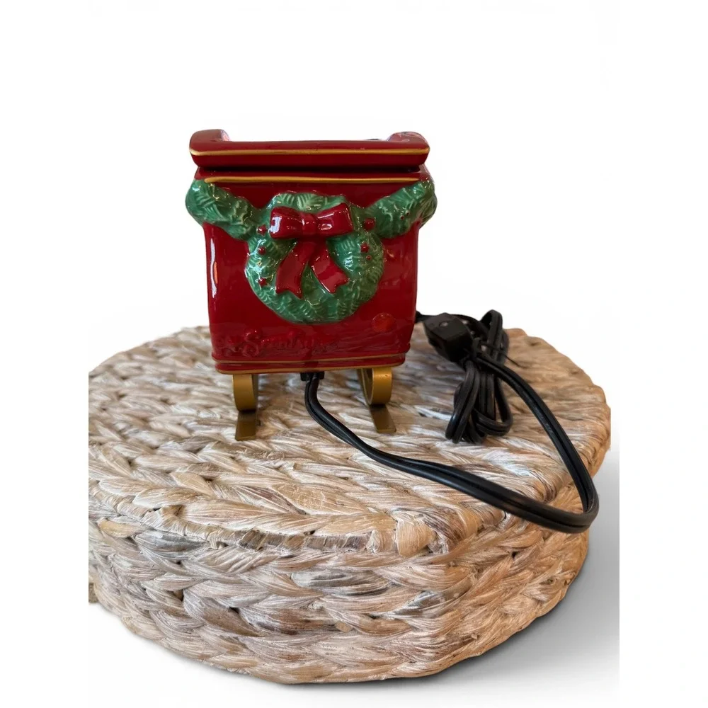 Scentsy Christmas Sleigh Wax Warmer Red Ceramic Gold Runners Holiday SCE-30149